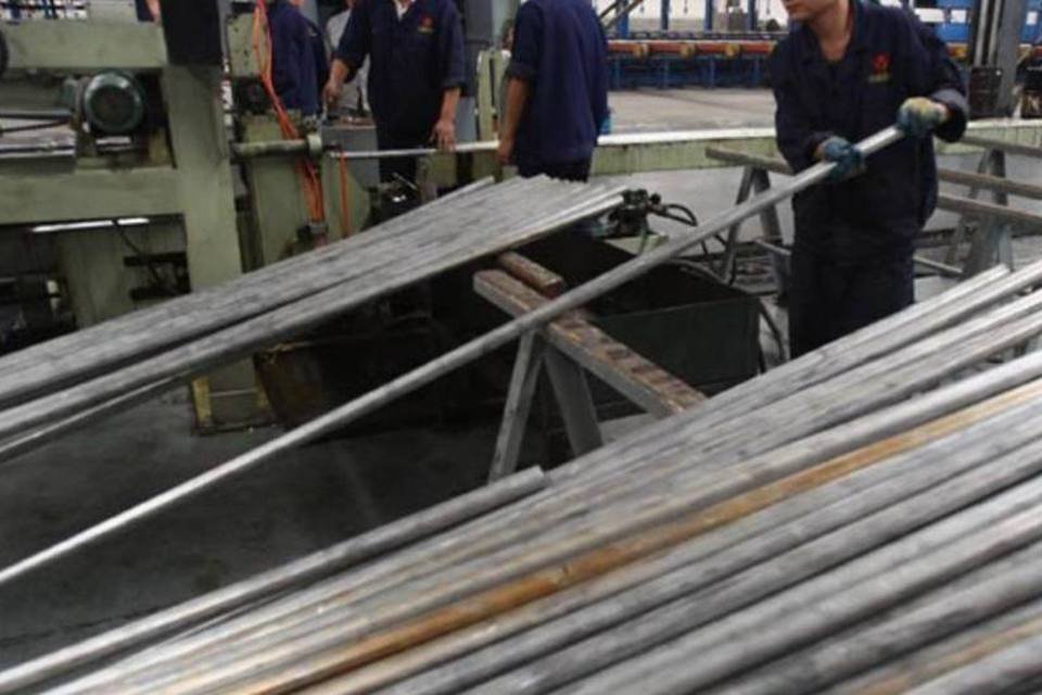CNI: produção industrial cresce em outubro