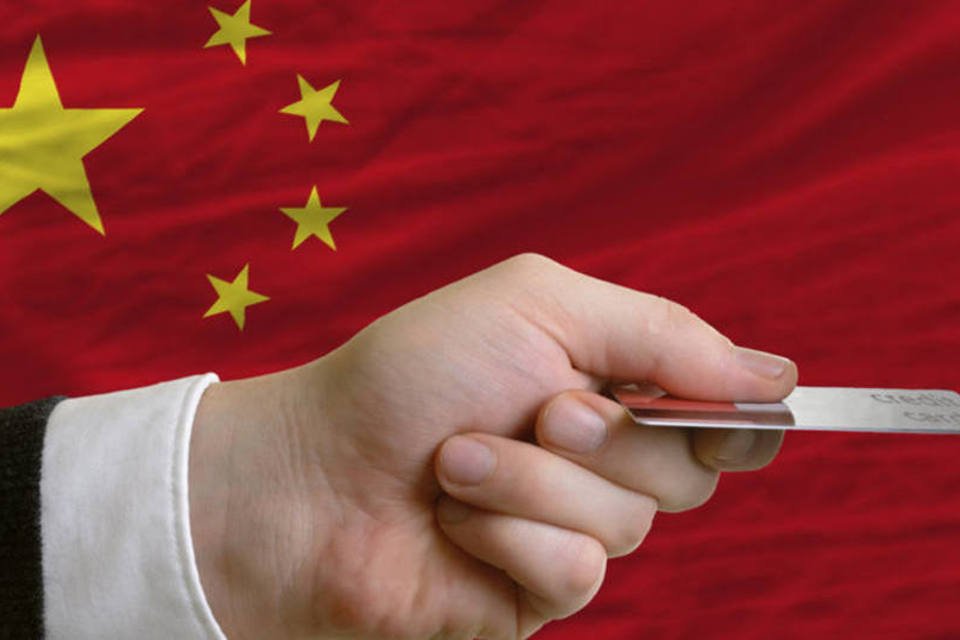 China aumenta imposto sobre compras online no exterior