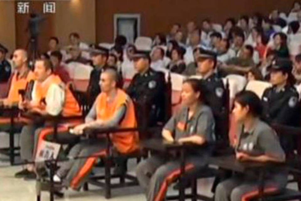 China executa 13 pessoas por ataques terroristas em Xinjiang