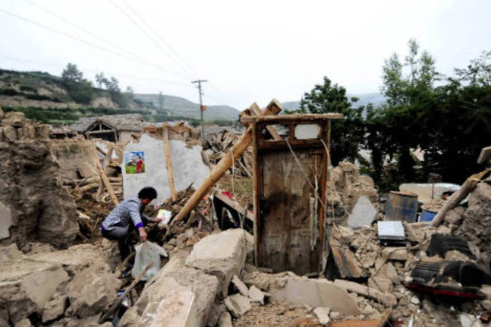 Número de vítimas de terremoto na China chega a 94