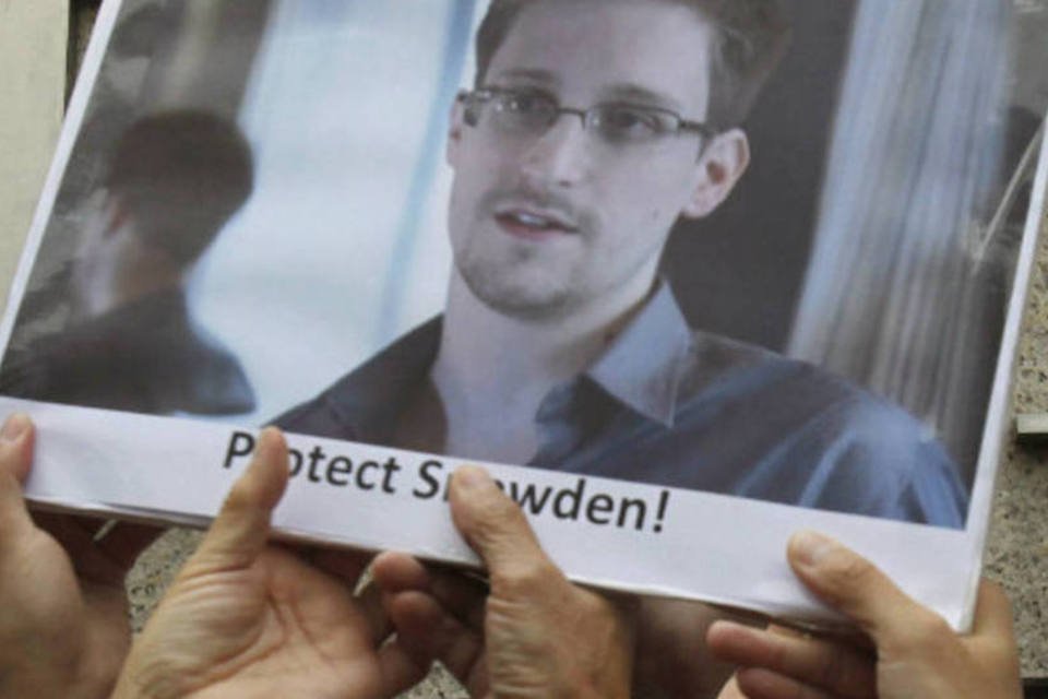 Snowden é proibido de embarcar para Reino Unido, diz agência