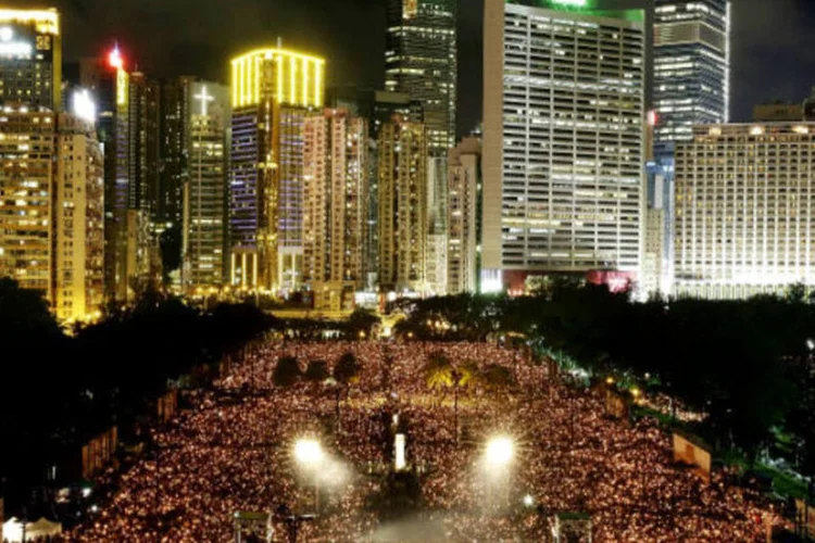 
	Hong Kong: bolsa subiu 0,47% hoje, reduzindo as perdas da semana
 (Jessica Hromas/Getty Images)