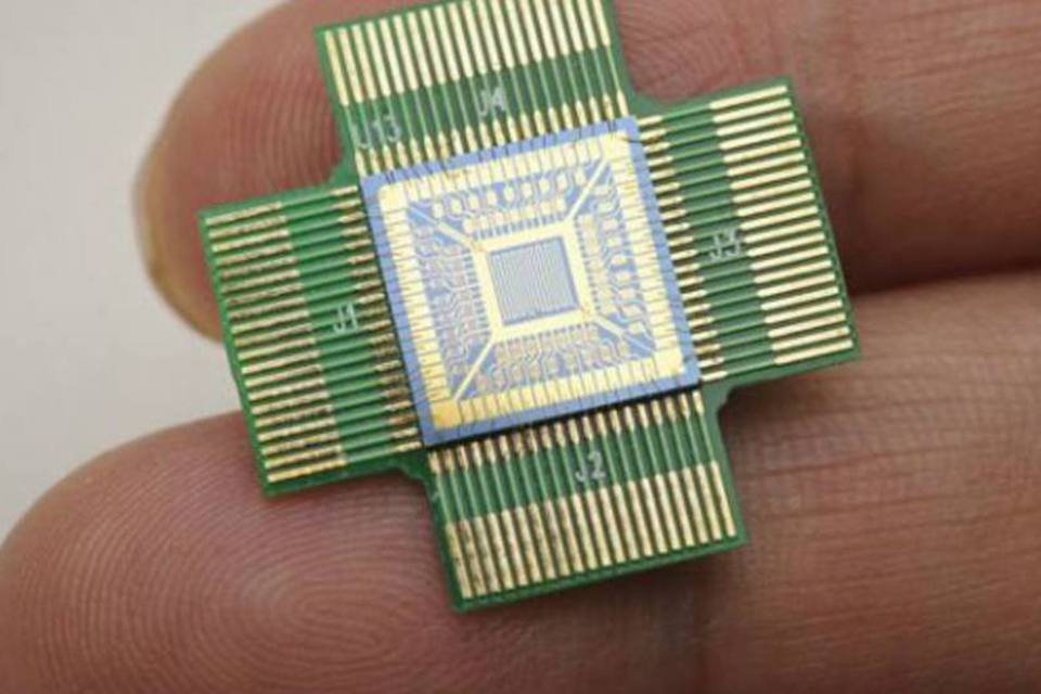 USP testa material biocompatível para chip implantável