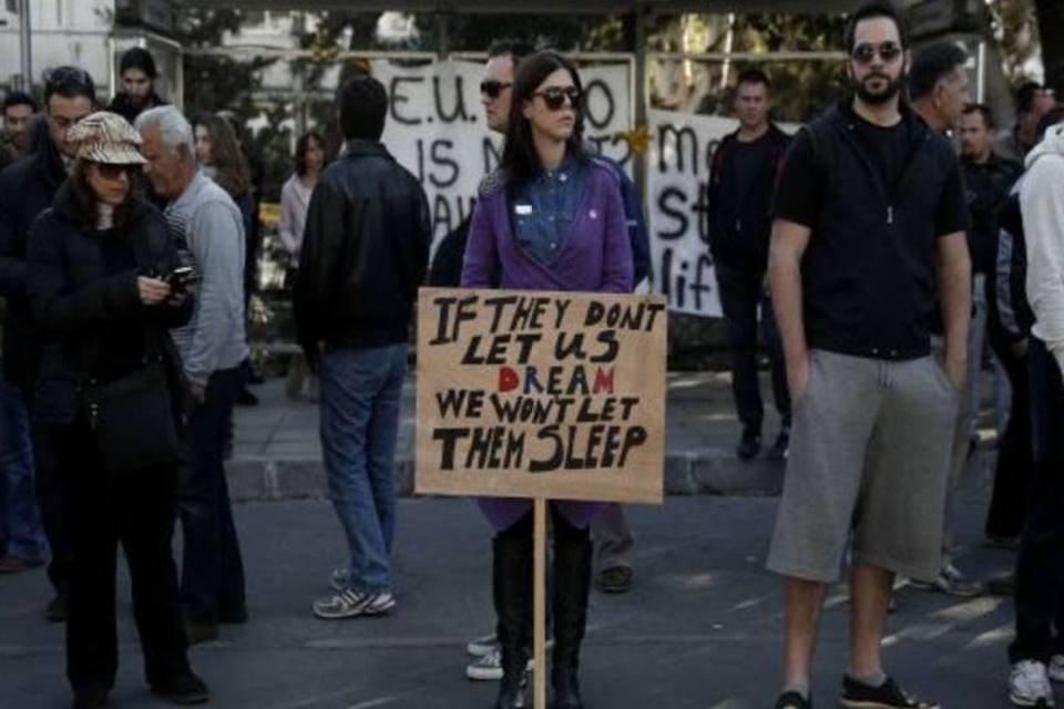 Esboço de lei no Chipre elimina imposto sobre depósitos