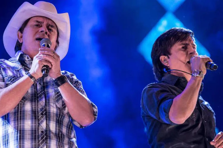 Chitãozinho e Xororó: "Evidências" é uma das músicas mais conhecidas pelo público brasileiro (Reprodução/ Facebook/Reprodução)