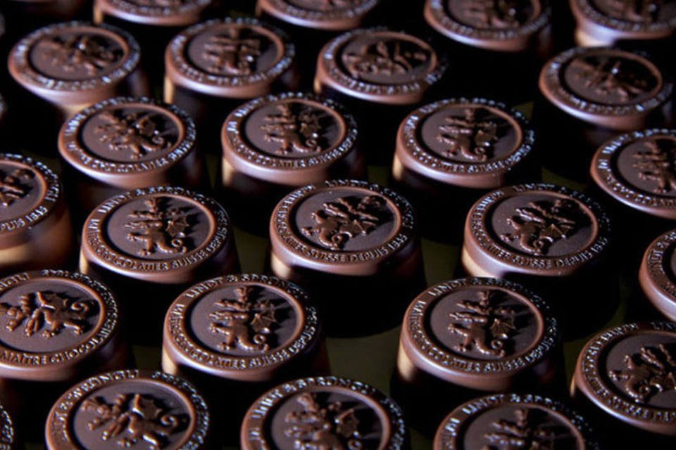 Chocolates da Lindt em uma fábrica da companhia em Kilchberg, próximo de Zurique (Gianluca Colla/Bloomberg)