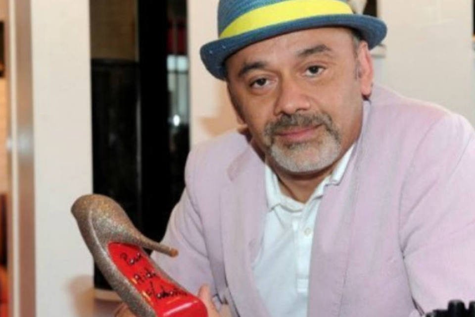 Louboutin perde, na justiça, a exclusividade sobre as solas vermelhas