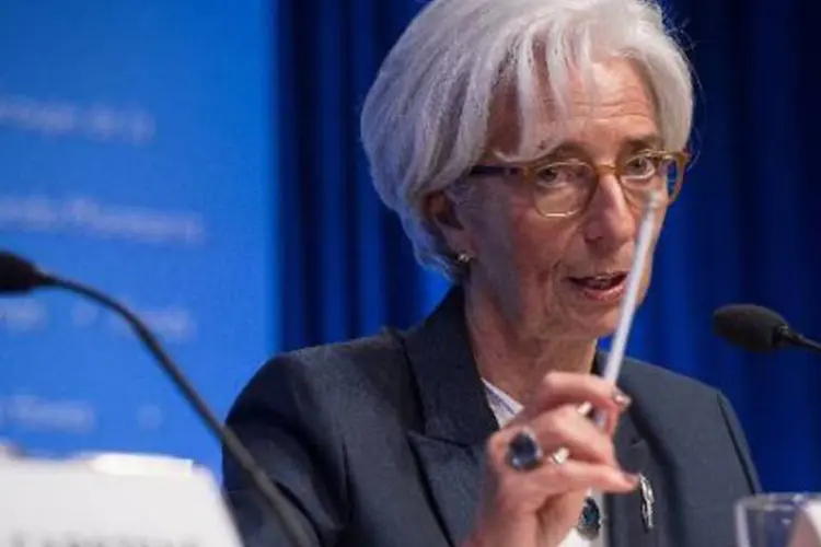 
	Christine Lagarde: &quot;O que vamos fazer &eacute; gastar um monte de nossa intelig&ecirc;ncia coletiva para obtermos uma avalia&ccedil;&atilde;o s&oacute;lida&quot;, disse Lagarde
 (Nicholas Kamm/AFP)