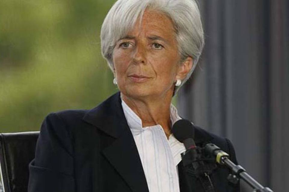 Lagarde afirma que FMI "continuará fazendo seu papel" na Grécia