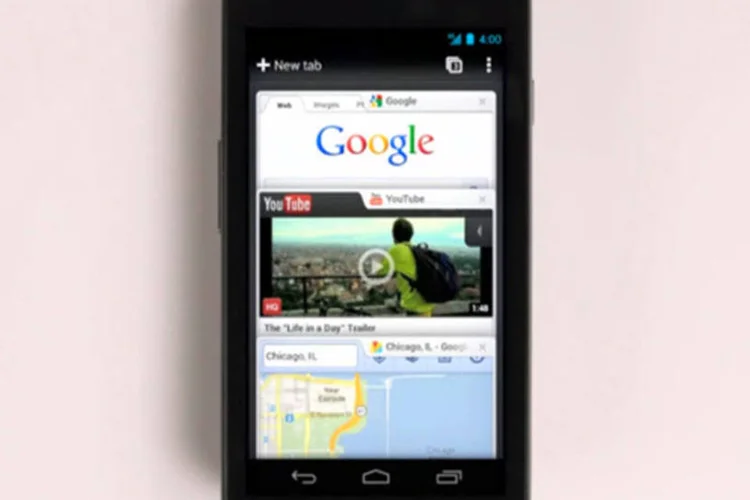 
	Smartphone com Android rodando o Chrome: apesar da tend&ecirc;ncia, ainda h&aacute; um longo caminho para que a mudan&ccedil;a ocorra
 (Reprodução)