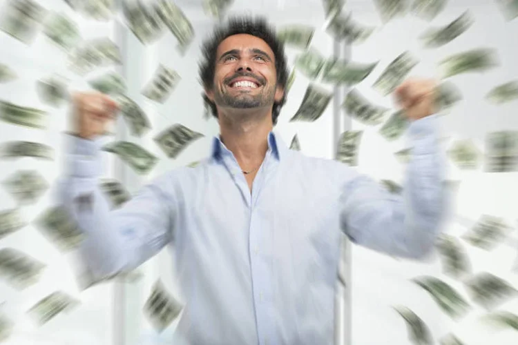 
	Chuva de dinheiro: Timemania est&aacute; acumulada e pode pagar 2 milh&otilde;es de reais
 (ThinkStock/Minerva Studio)