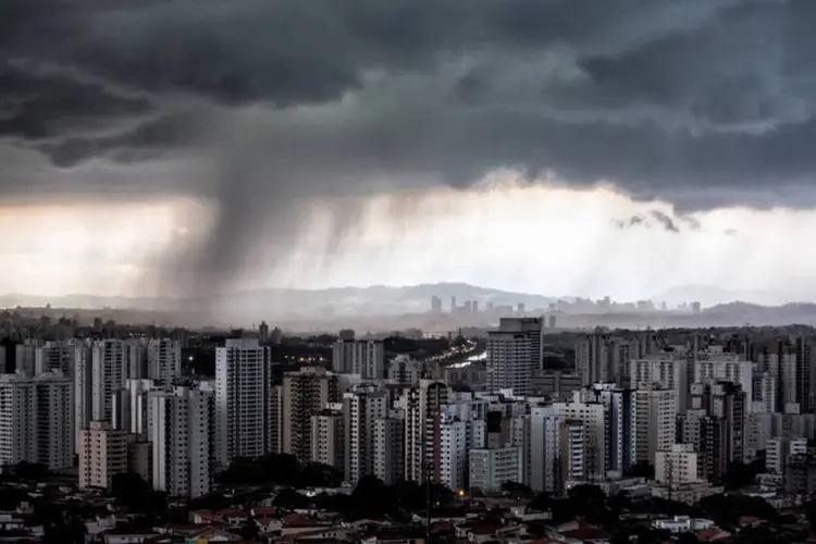 São Paulo: verão deve começar com chuva em São Paulo (Rafael Neddermeyer/Fotos Públicas/Fotos Públicas)