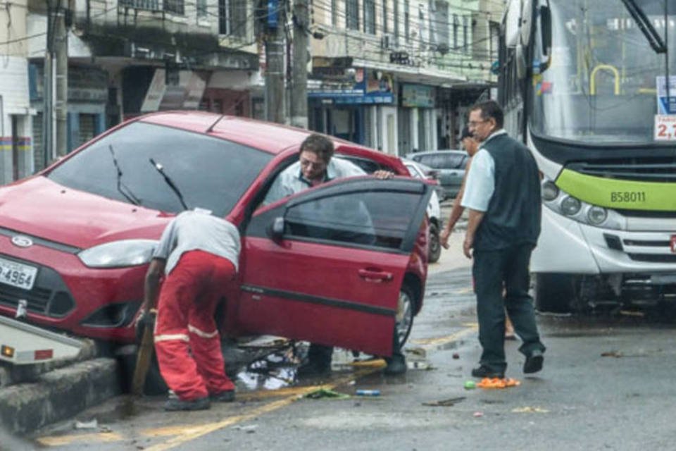 Baixada registra 2 primeiras vítimas das chuvas no Rio