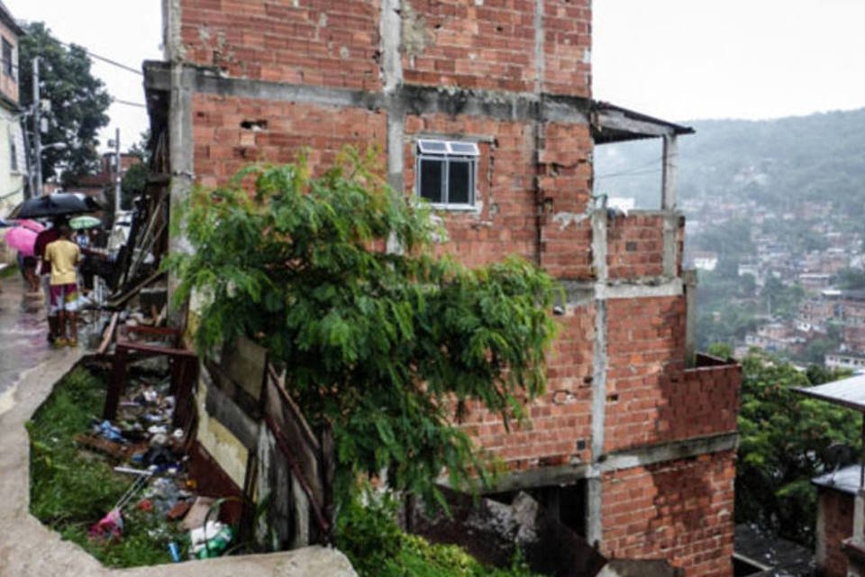 Líder diz que UPP não resolve problema das favelas do Rio