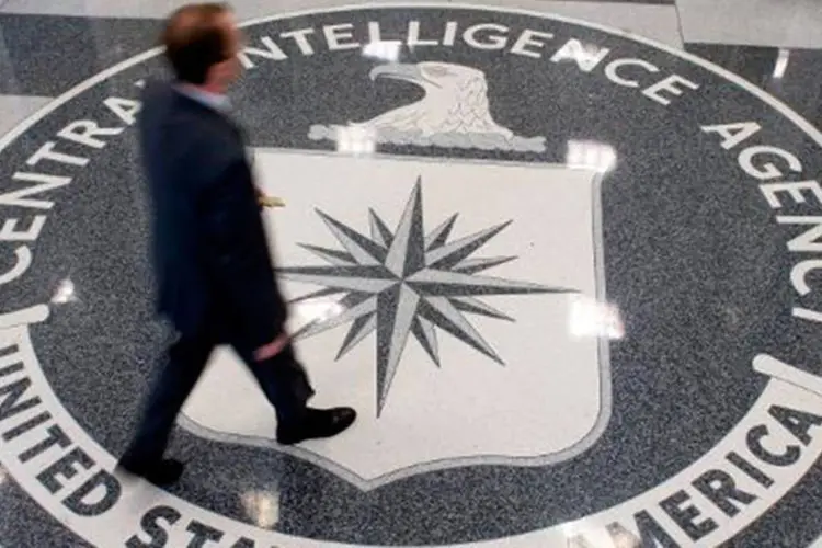 
	A sede da CIA: a acusa&ccedil;&atilde;o pedia para Sterling, que fez parte da CIA entre maio de 1993 e janeiro de 2002, uma &quot;severa&quot; senten&ccedil;a de 19 a 24 anos de pris&atilde;o
 (Saul Loeb/AFP)