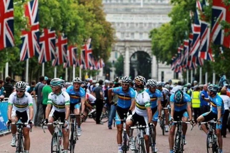 Adeptos das bikes somam mais de 13 milhões e cada um rende em média 230 libras esterlinas  (Getty Images)