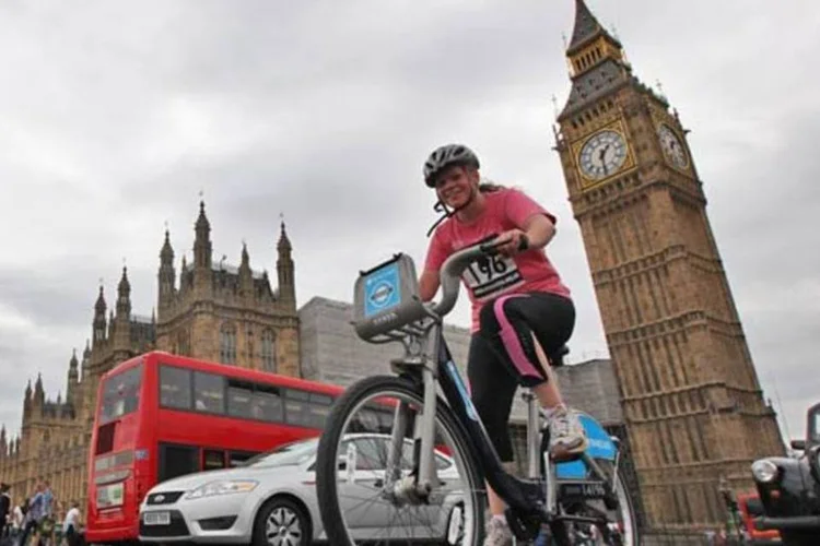 Aplicativo re.route sugere rotas alternativas para fazer a pé ou de bike em Londres (Getty Images)