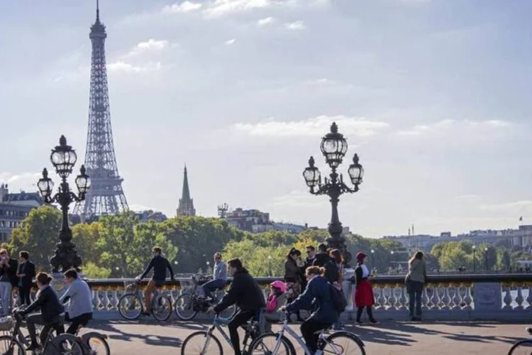 França: indicador de clima de negócios para o setor de serviços permaneceu em 101 pontos em maio, estável na comparação com abril (iStock/Thinkstock)