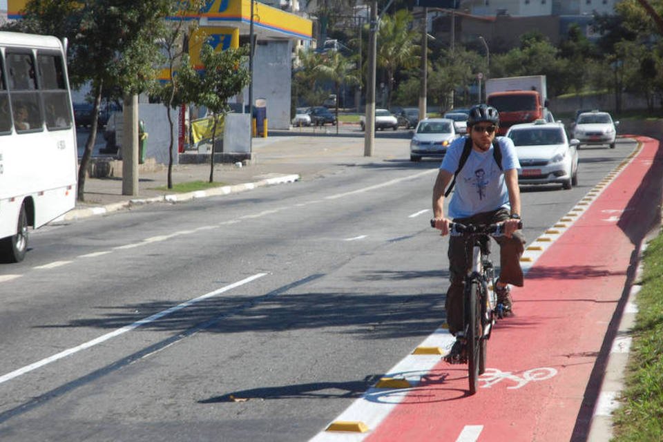 Vereador ingressa 2º mandado para ver custo das ciclovias