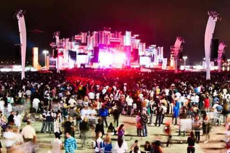 Público do Rock in Rio: os visitantes do espaço de 200 mil metros quadrados no primeiro dia do festival terão como atração 14 horas de música (Divulgação)
