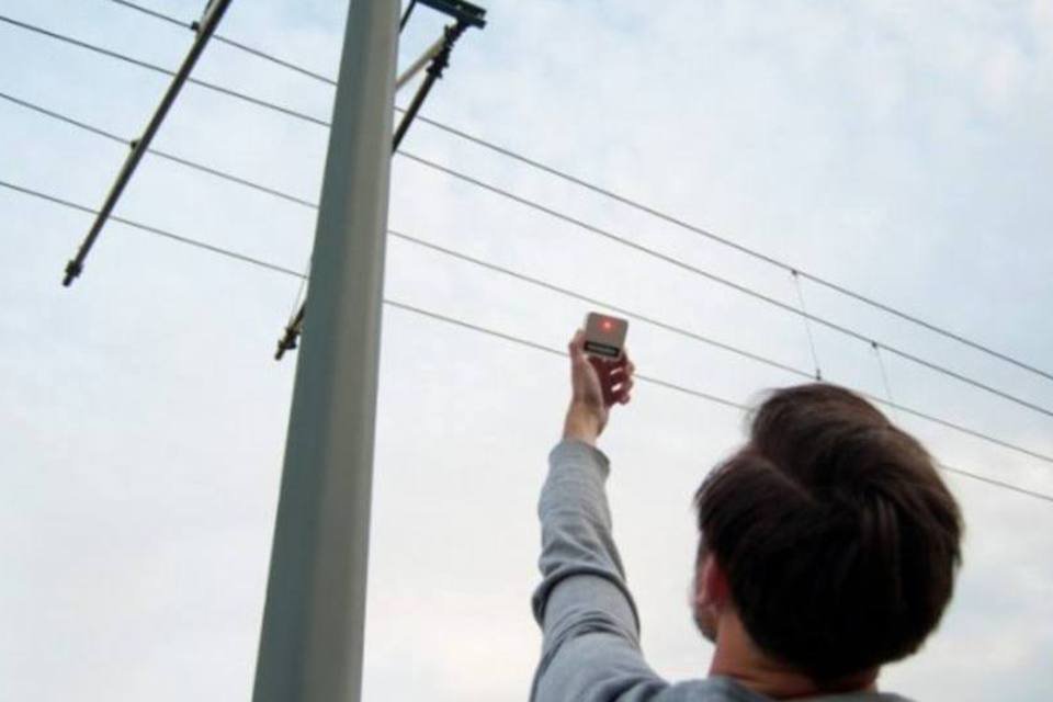 Estudante cria gerador que transforma o ar em energia