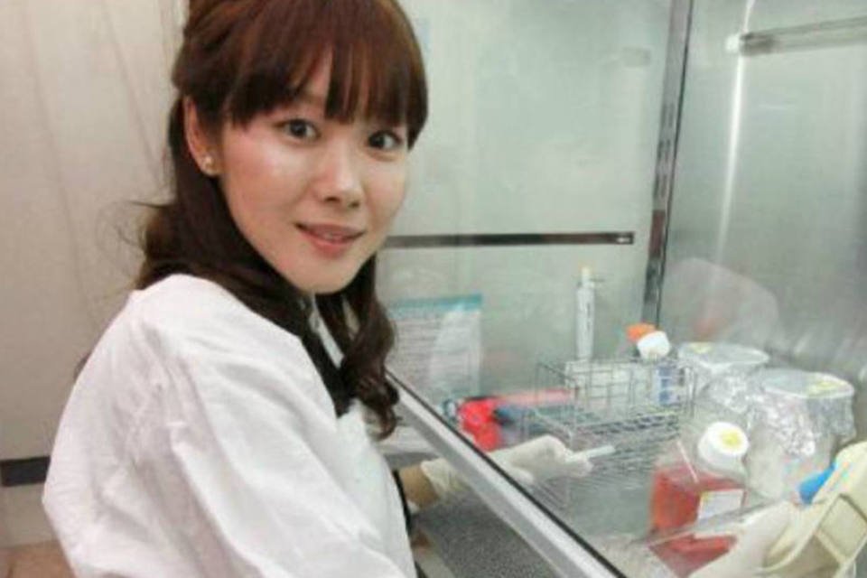 Cientista é acusada de fraude em pesquisa sobre células STAP