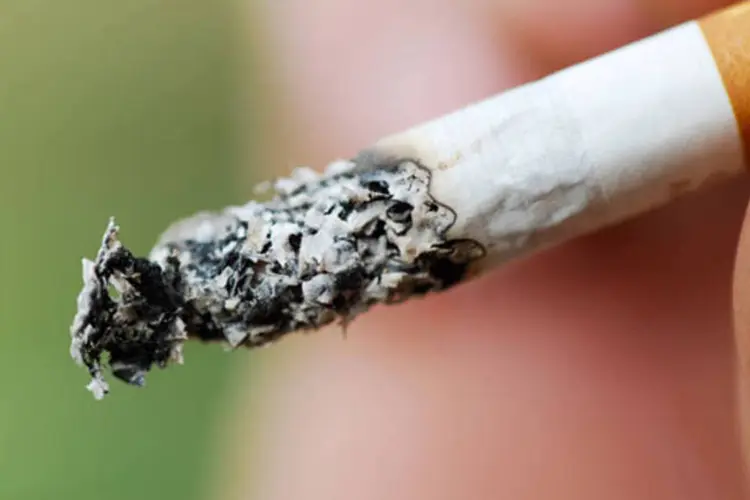 A proibição de fumar no trabalho não aumenta o consumo em casa, mostrou o estudo (Stock Xchng)