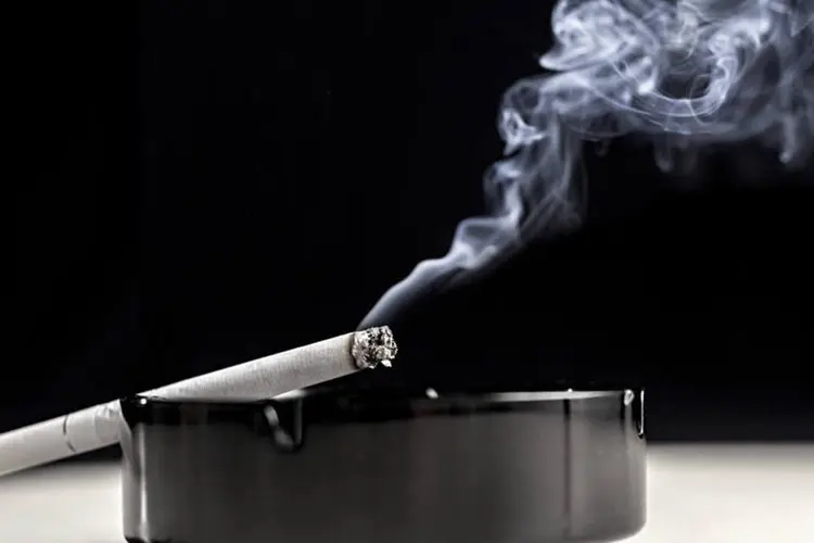 CIGARRO: Decisões foram publicadas no Diário Oficial da União (DOU) desta terça-feira, 2 (Thinkstock/Thinkstock)