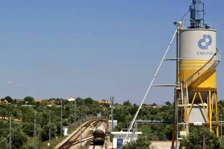 A InterCement lançou uma oferta de aquisição de 5,5 euros por ação sobre a Cimpor, cimenteira líder de Portugal em que já possui 32,9 por cento do capital (Creative Commons)