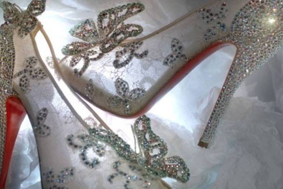 Disney e Louboutin revelam os novos sapatos de Cinderela