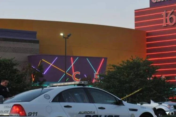 Polícia no local do massacre: "As armas estão matando as pessoas cada vez mais", completou Bloomberg (Thomas Cooper/Getty Images)