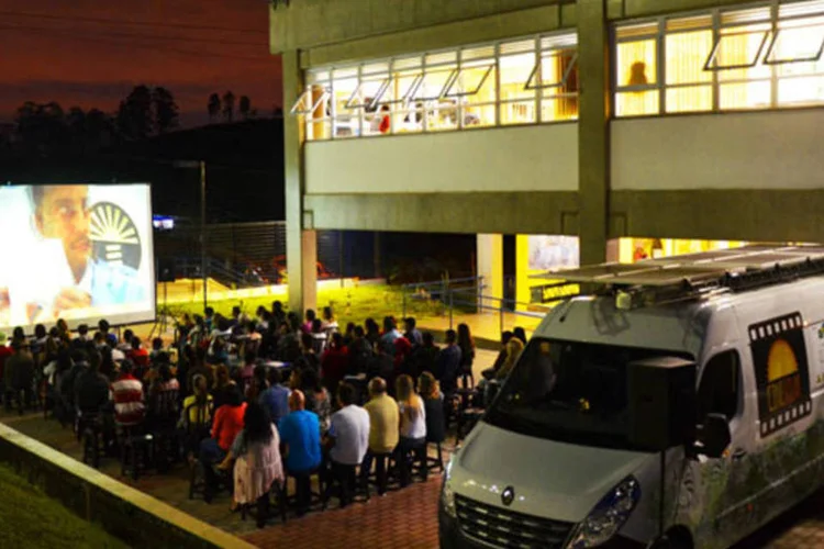 
	Cinesolar: em S&acirc;o Paulo, projeto reuniu mais de 2,5 mil pessoas este ano, mas deve se expandir pelo Brasil em 2014
 (Divulgação)