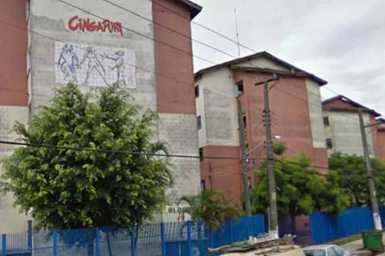 Cingapura da avenida Zaki Narchi, em São Paulo (Google Street View)