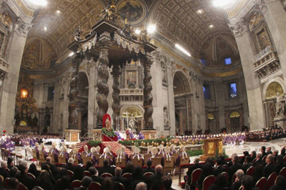 Papa diz que divisão no clero desfigura Igreja