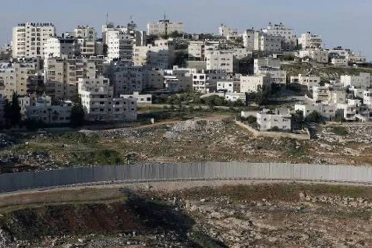 
	O vilarejo de Anata, na Cisjord&acirc;nia: for&ccedil;as israelenses mataram 90 palestinos, alguns deles enquanto realizavam ataques e outros em embates com policiais e soldados
 (AFP/ Thomas Coex)