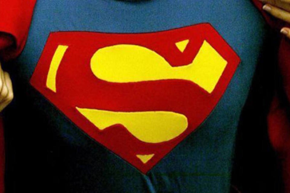 
	O uniforme utilizado pelo ator Christopher Reeve no filme &quot;Superman&quot;: o novo cap&iacute;tulo do Superman ser&aacute; publicado nesta quarta-feira nos Estados Unidos
 (Jim Watson/AFP)