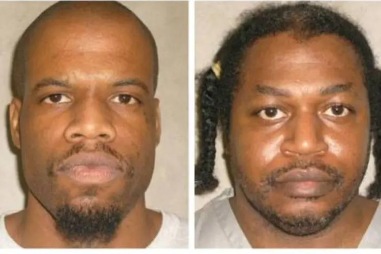 Os condenados por estupro e assassinato Clayton Lockett (E) e Charles Warner (D) em fotos do Departamento Penitenciário de Oklahoma
 (AFP)