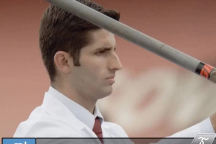 Trecho de comercial da Young Lions 2013 que mostra os clichês da publicidade, como os dentistas em propaganda de creme dental (Reprodução)