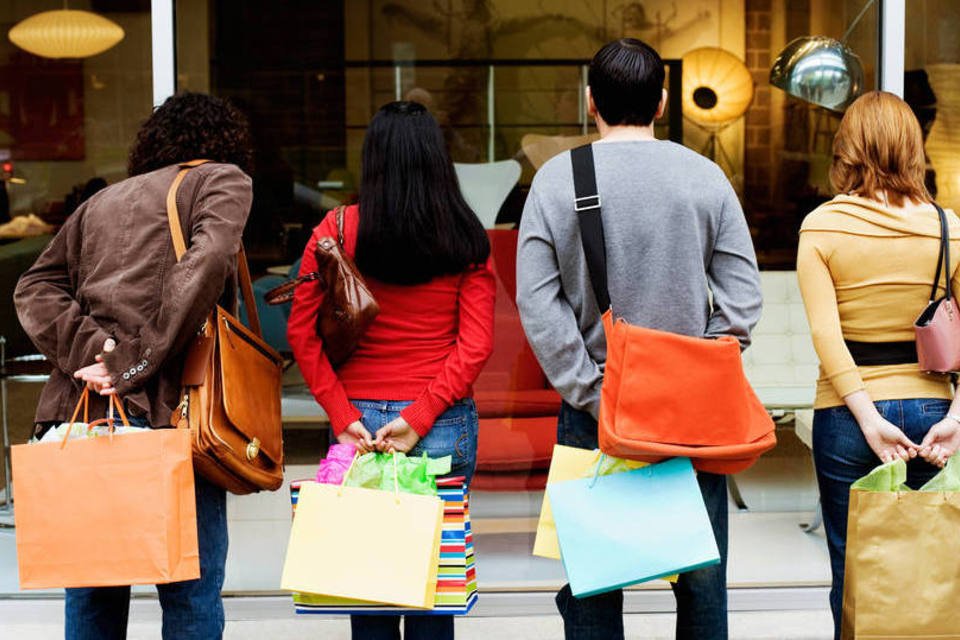 Índice de Confiança do Consumidor cai 0,8% em outubro