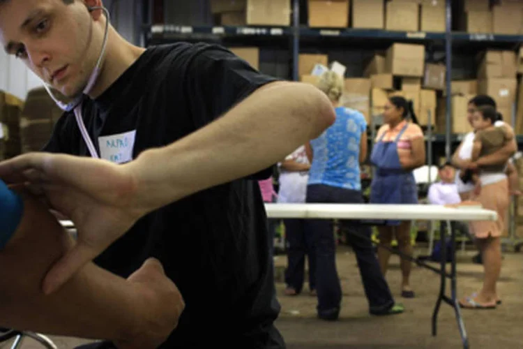 Clínica comunitária para fazendeiros migrantes em Connecticut, nos EUA (Getty Images)
