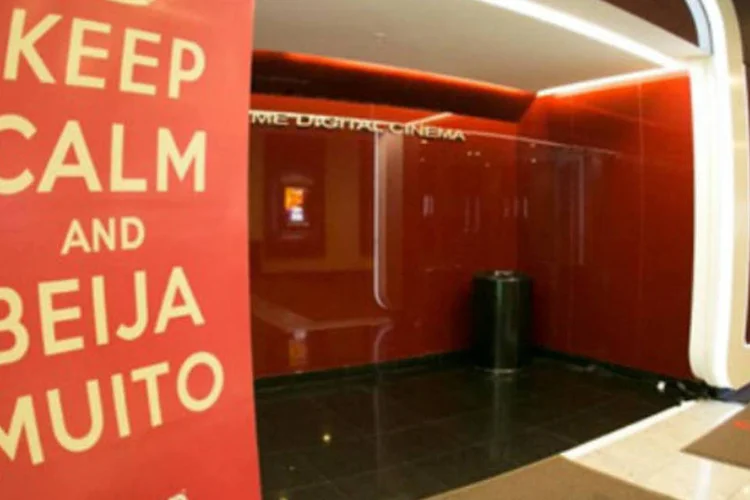 
	Em 2013, Close Up desafia c&oacute;digos tradicionais da categoria e ousa com novo look mais moderno e design inovador, com nova assinatura: &ldquo;Mais atitude. Mais moderno. Muito mais Close Up&rdquo;
 (Reprodução)