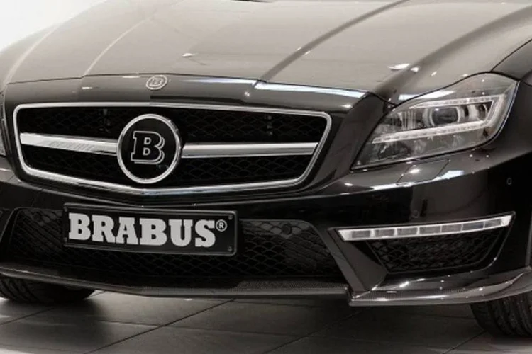 CLS 63: seu motor tem 620 cavalos e chega de 0 a 100 km/h em 3,5 segundos. Seu preço inicial é de US$ 320.000 (Divulgação/Brabus)