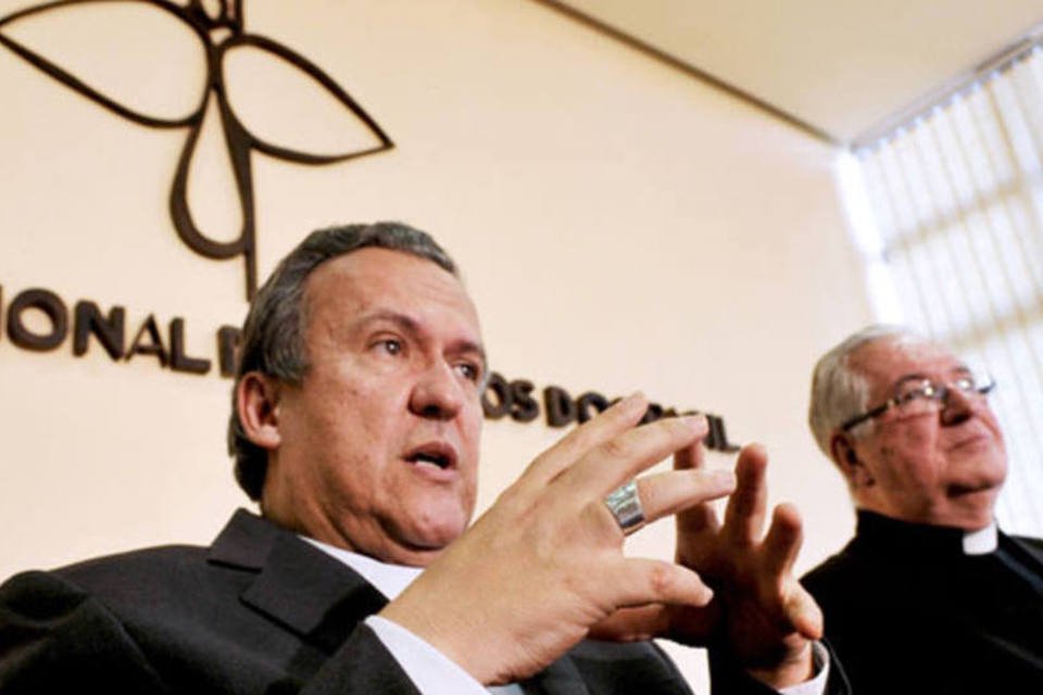 Ex-CNBB pede respeito à Constituição durante crise política