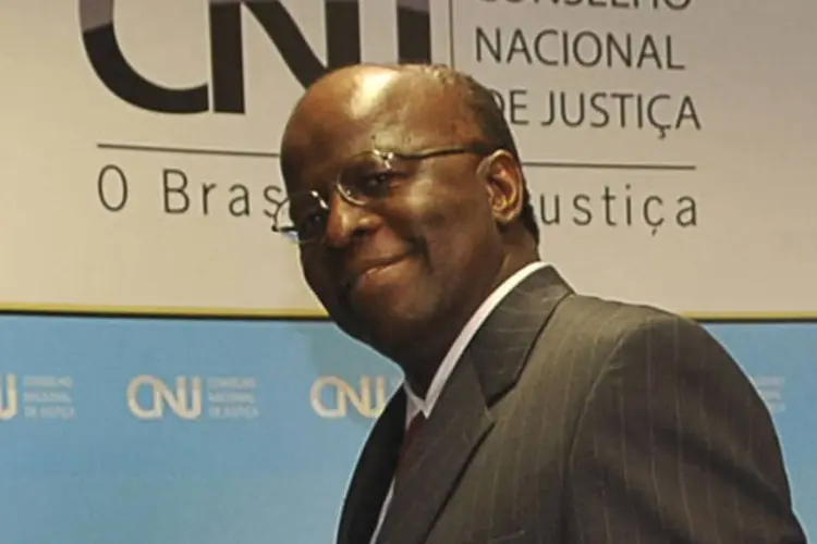 
	O presidente do CNJ, ministro Joaquim Barbosa, prop&ocirc;s ent&atilde;o que fosse estabelecida uma cota para os patroc&iacute;nios de 30% do valor total do congresso
 (José Cruz/ABr)