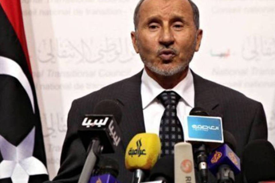 Conselho Nacional de Transição da Líbia demite governo