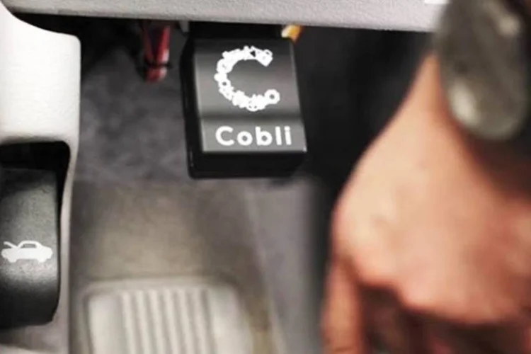 Cobli, dispositivo para carros (Reprodução/Kickante)