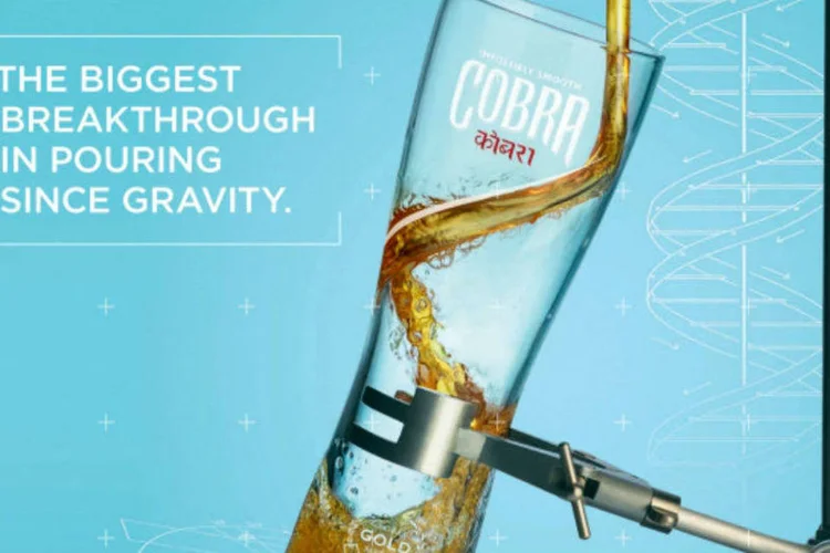 Copo da Cobra Beer: espiral que permite "a cerveja perfeita" (Divulgação)