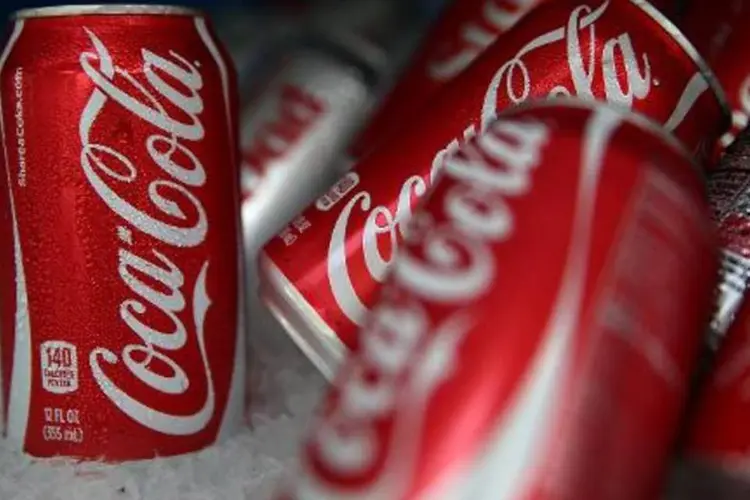 
	Coca-Cola: empresa disse que tem como alvo uma economia anual de 3 bilh&otilde;es de d&oacute;lares at&eacute; 2019
 (Justin Sullivan/AFP)