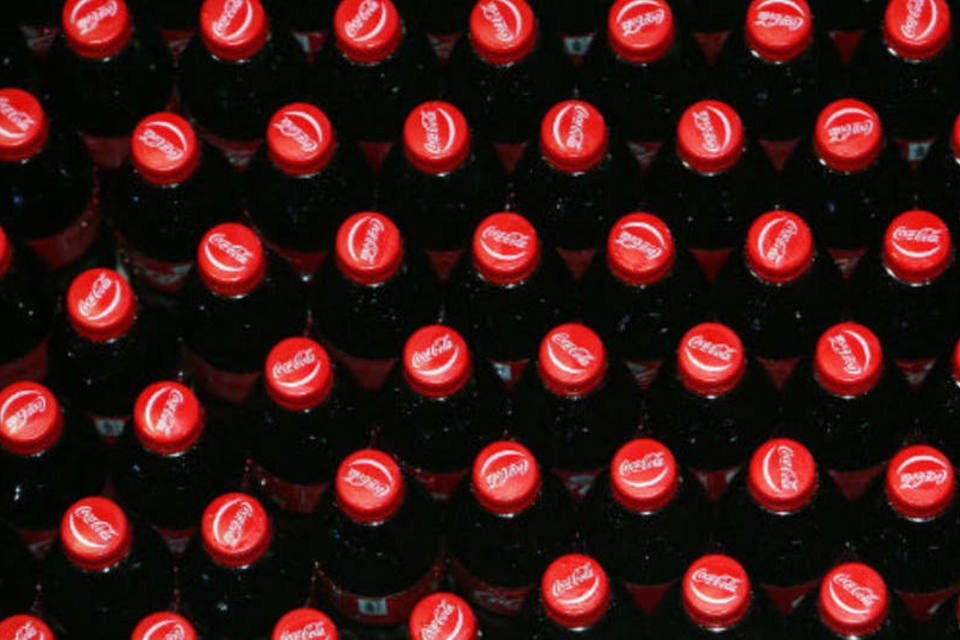 Coca, Ambev e Pepsi deixam de vender refrigerante em escolas