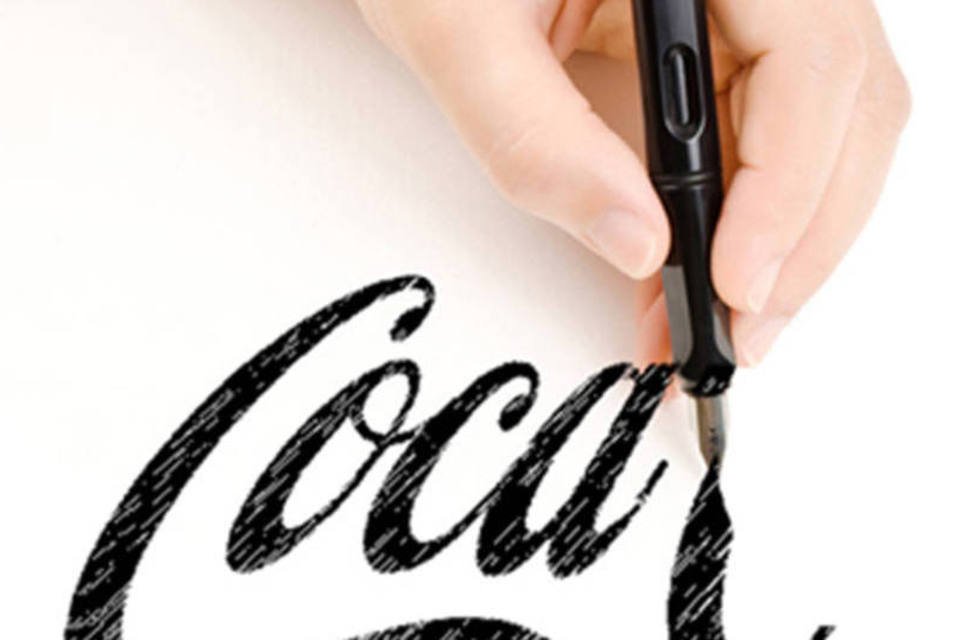 Coca-Cola lança concurso para redesenhar logomarca